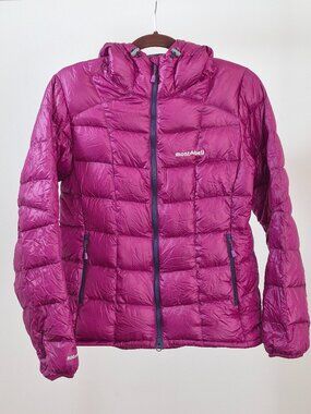 Montbell Down Jacket Women’s M 800FP Hooded Puffer Burgundy Packable Ultralight